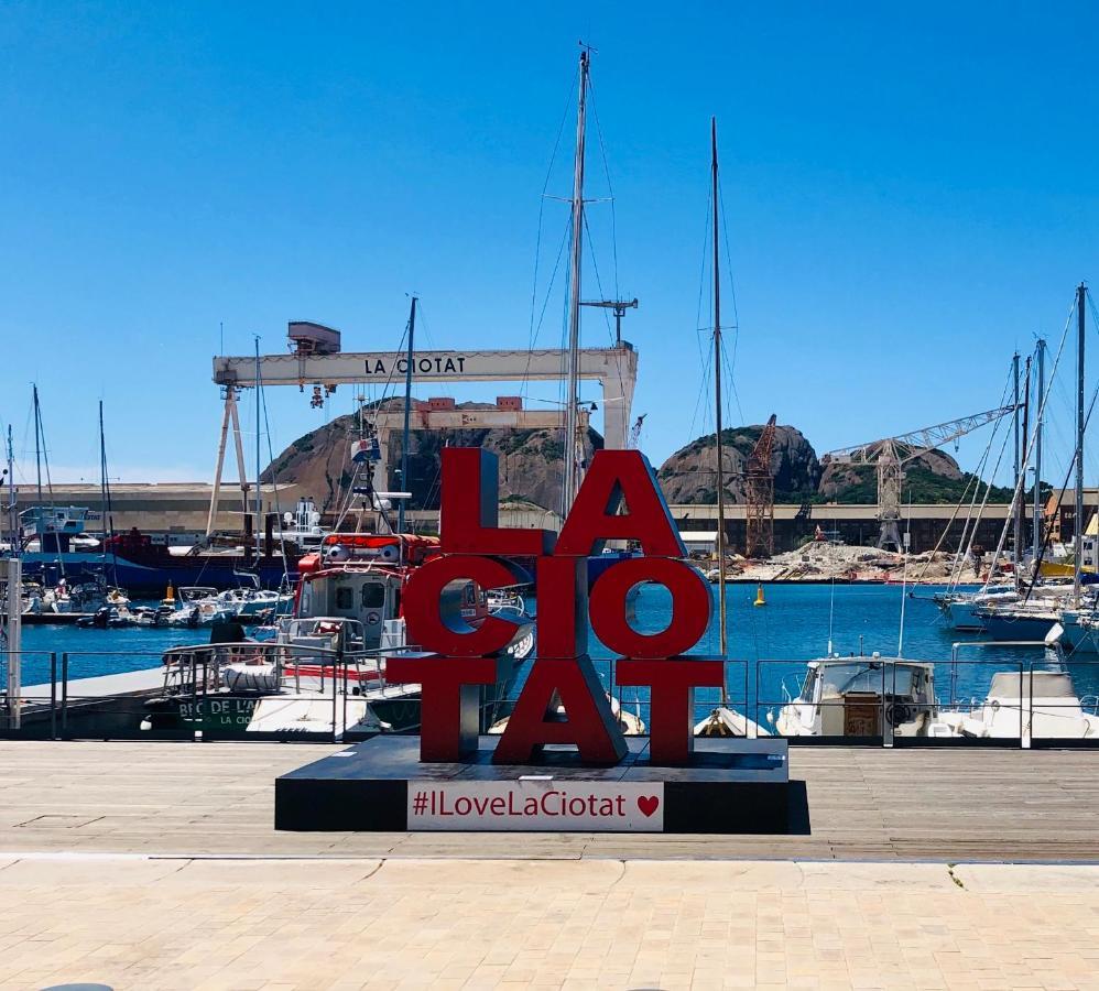Duplex La Ciotat - Superbe 85 M2 - 6 Pers - 3 Chambres - Climatisation - Vue Mer Et Proche Du Vieux Port La Ciotat Esterno foto